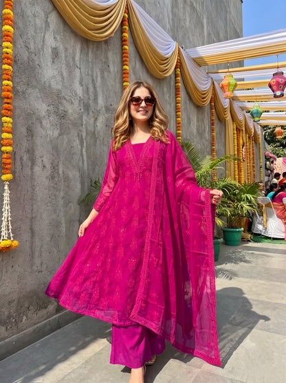 Magenta Mal Chanderi Kurta Set with Lucknawi Embroidery
